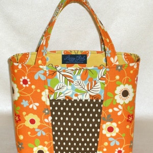 Tutorial - Add a Pocket Flap Closure To a Tote - Lazy Girl Designs